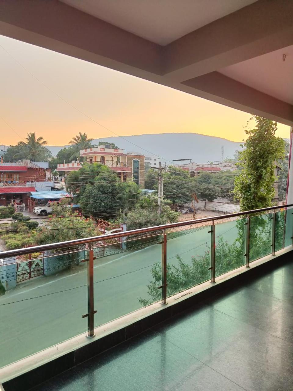 Rest N' Refresh Homes Visakhapatnam Ngoại thất bức ảnh